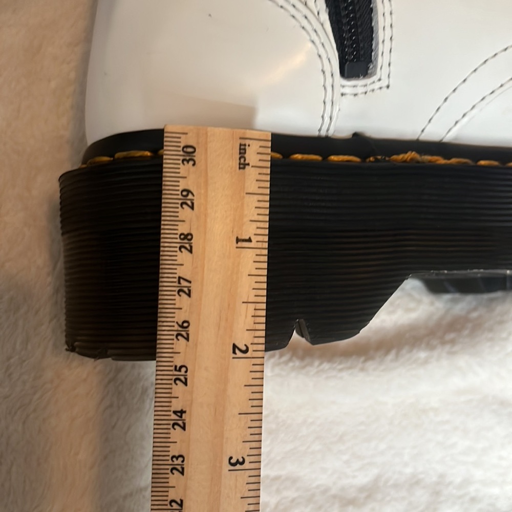 White leather 2” platform woman’s Doc Martens - Picture 8 of 8